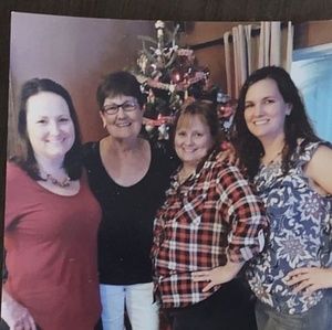 Meet your Posher, Bonnie